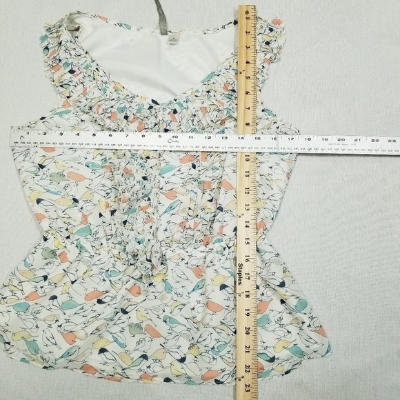 Lauren Conrad White Bird Ruffle Peplum Blouse‎ sleeveless V neck size Medium - Picture 8 of 8
